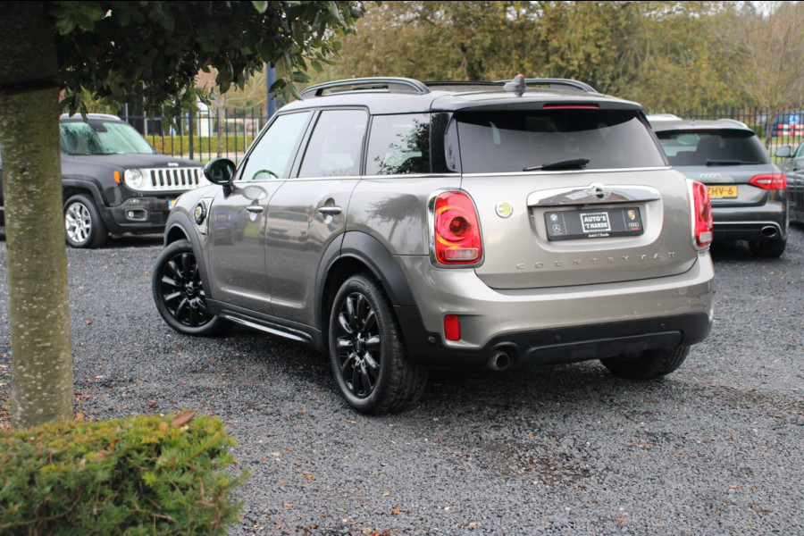 MINI Countryman 2.0 Cooper S E ALL4 Chili 225 PK ACC Pano Keyless Camera LED App-Connect PDC 18''