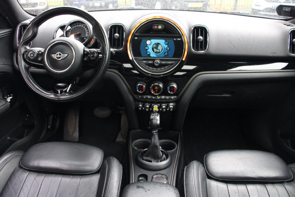 MINI Countryman 2.0 Cooper S E ALL4 Chili 225 PK ACC Pano Keyless Camera LED App-Connect PDC 18''