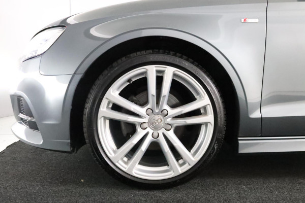 Audi A3 Cabriolet 35 TFSI CoD Advance Sport S-Line 150 pk S-tronic | Navigatie via App | Parkeersensoren achter | Nekverwarming | Stoelverwarming | Adaptieve cruise control |