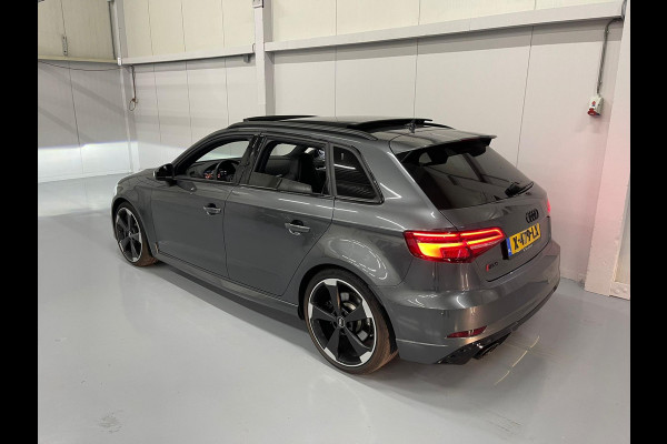 Audi RS 3 SPORTBACK 2.5 TFSI RS 3 quattro