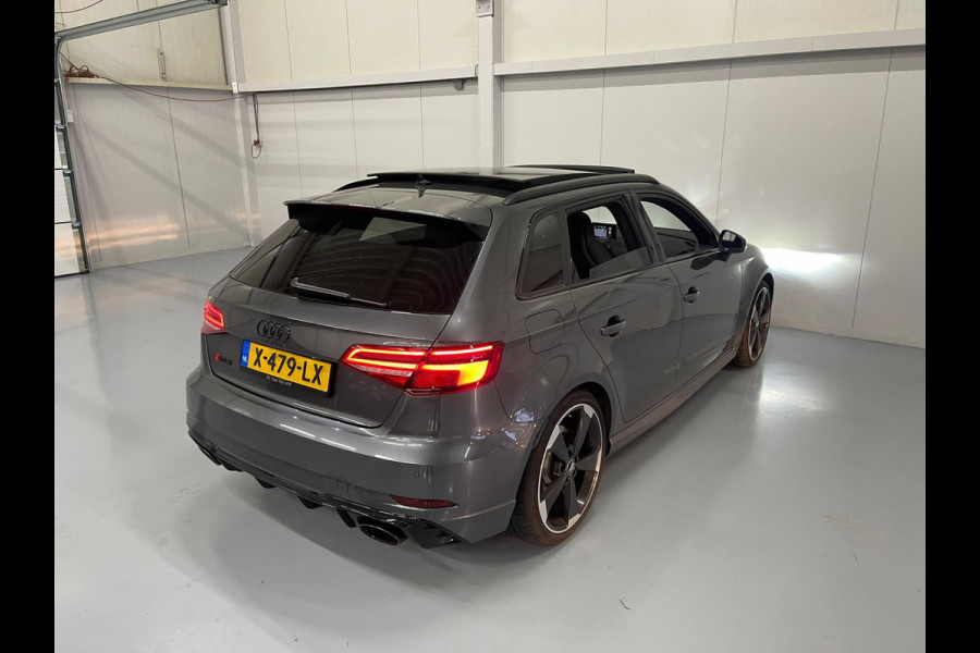 Audi RS 3 SPORTBACK 2.5 TFSI RS 3 quattro