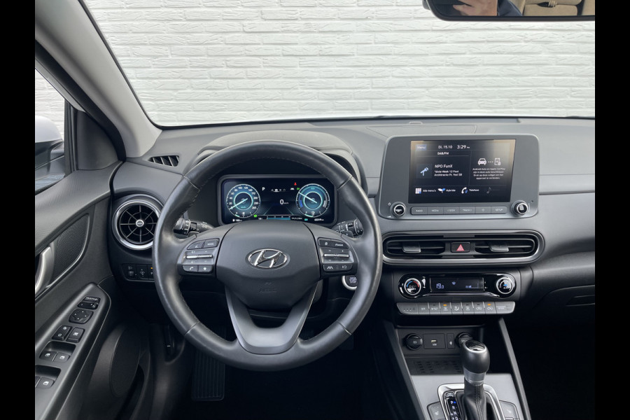 Hyundai Kona 1.6 GDI HEV Fashion | CarPlay | Trekhaak | Camera | DAB+ | Keyless | 18 inch