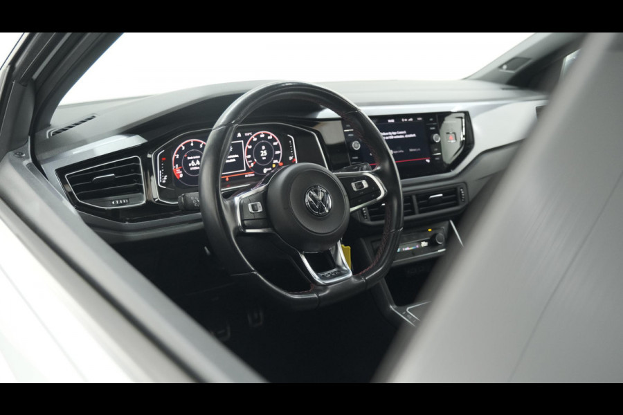 Volkswagen Polo 2.0 TSI GTI | Panoramadak | 250 PK Ferry Monster Autosport | Camera | Apple Carplay