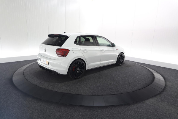 Volkswagen Polo 2.0 TSI GTI | Panoramadak | 250 PK Ferry Monster Autosport | Camera | Apple Carplay