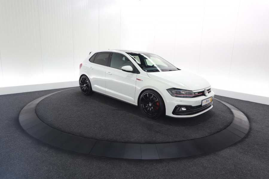 Volkswagen Polo 2.0 TSI GTI | Panoramadak | 250 PK Ferry Monster Autosport | Camera | Apple Carplay