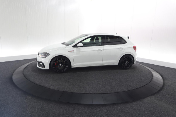 Volkswagen Polo 2.0 TSI GTI | Panoramadak | 250 PK Ferry Monster Autosport | Camera | Apple Carplay