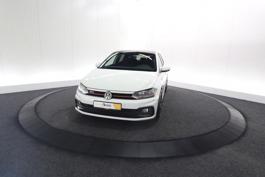 Volkswagen Polo 2.0 TSI GTI | Panoramadak | 250 PK Ferry Monster Autosport | Camera | Apple Carplay