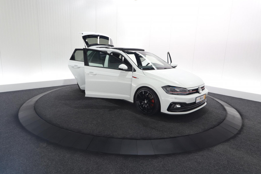 Volkswagen Polo 2.0 TSI GTI | Panoramadak | 250 PK Ferry Monster Autosport | Camera | Apple Carplay