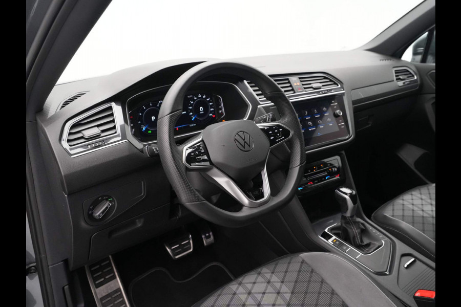 Volkswagen Tiguan Allspace 1.5 TSI 150pk DSG R Line 7p. Navigatie Trekhaak Virtual Cockpit Acc 62