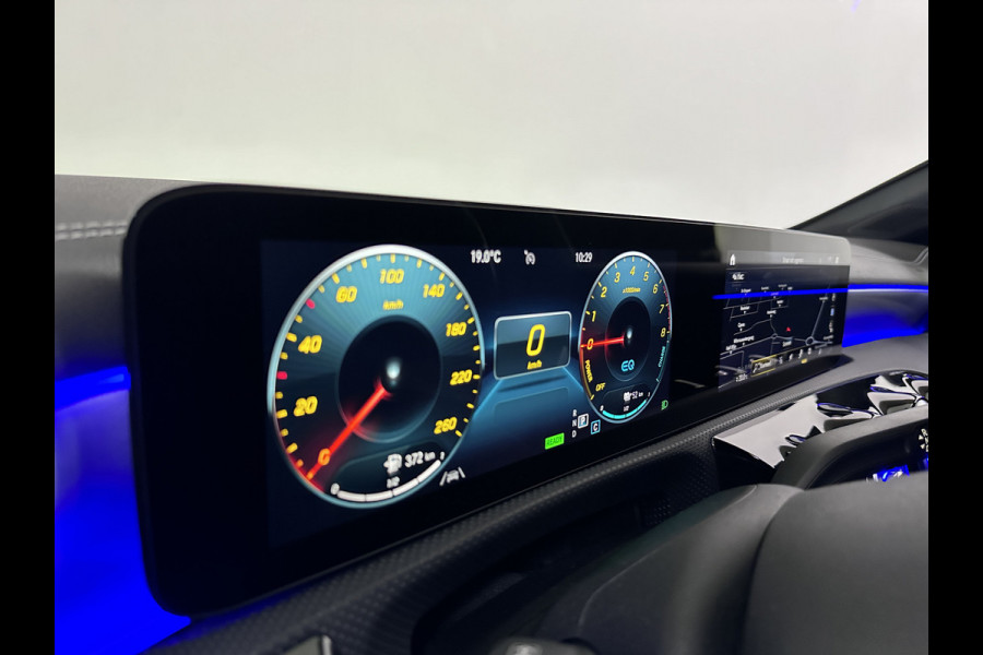 Mercedes-Benz CLA-Klasse Shooting Brake 250 e AMG Night Pakket Plug in Hybrid 218pk PHEV | Panodak | Widescreen Navi MBUX |  Alcantara Sportstoelen | Sfeerverlichting | Apple Carplay  | Camera |