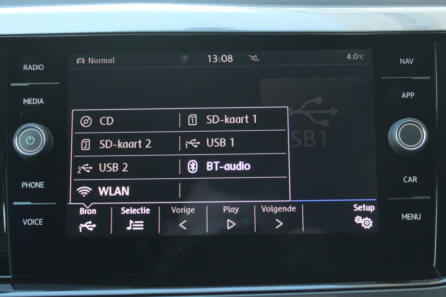 Volkswagen Polo 1.0 TSI 95 PK Highline R-line Led / ACC / Digi cockpit / App connect