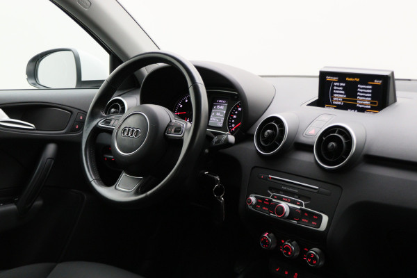 Audi A1 Sportback 1.0 TFSI Sport Pro Line Climate, Cruise, Bi-Xenon, Bluetooth, Stoelverwarming, 17''