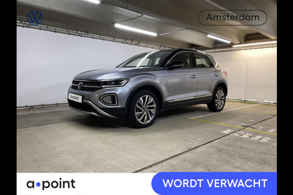 Volkswagen T-Roc 1.5 TSI Style 150 pk Automaat (DSG) | Verlengde garantie | Navigatie | Panoramadak | Parkeersensoren (Park assist) | Achteruitrijcamera | Stoelverwarming|