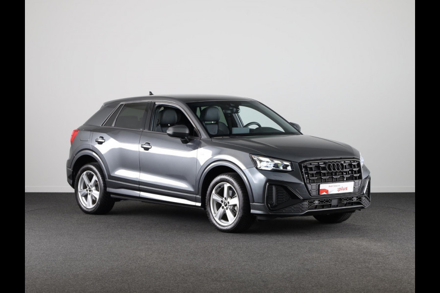 Audi Q2 35 TFSI S Edition 150PK S-Tronic | Private lease vanaf € 582,- | Navigatie | S-Line | Zwart optiek | Privacy glass |