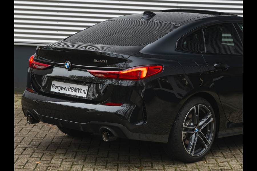 BMW 2 Serie Gran Coupé 220i - M-Sport - Pano - Live Cockpit Prof - Hifi - Camera