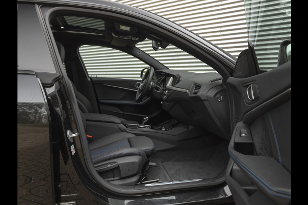 BMW 2 Serie Gran Coupé 220i - M-Sport - Pano - Live Cockpit Prof - Hifi - Camera