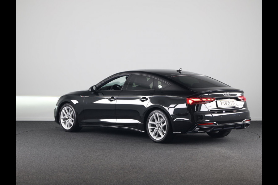 Audi A5 Sportback 35 TFSI S-line 150 pk S-tronic | Private lease vanaf € 799,- pm | Verlengde garantie | Navigatie | Parkeersensoren achter | Cruise control | Stoelverwarming | 18" lichtmetalen velgen |