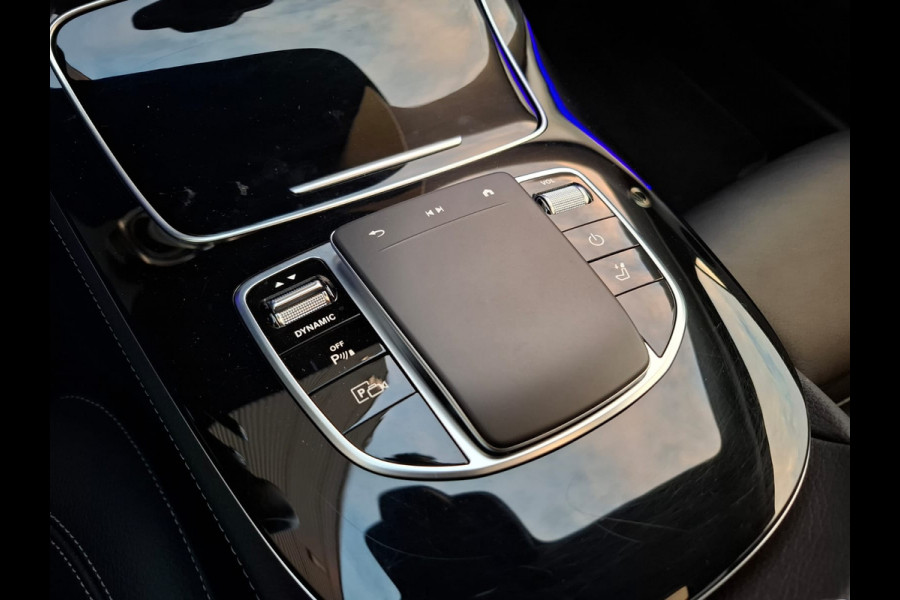 Mercedes-Benz E-Klasse Estate 300 e AMG Line Plug in Hybrid PHEV | Schuifdak | Lederen Sportstoelen | Trekhaak af Fabriek | Adaptive Cruise | Apple Carplay | Widescreen Navi | Sfeerverlichting | Camera |