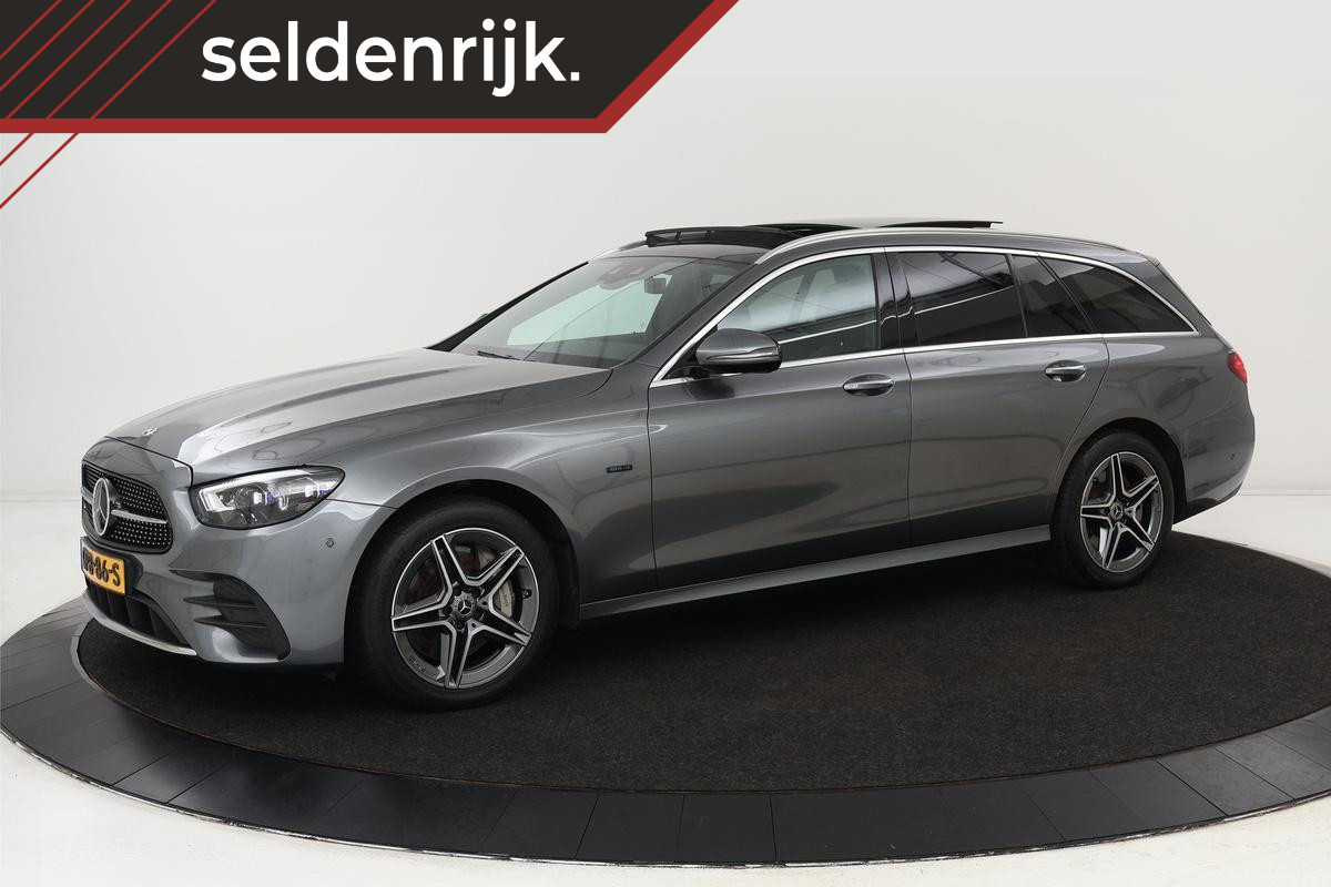 Mercedes-Benz E-Klasse 300de AMG | Panoramadak | Adaptive cruise | Trekhaak | Stoelverwarming | Camera | Carplay | Sfeerverlichting | Matrix LED | Keyless | Navigatie | Widescreen