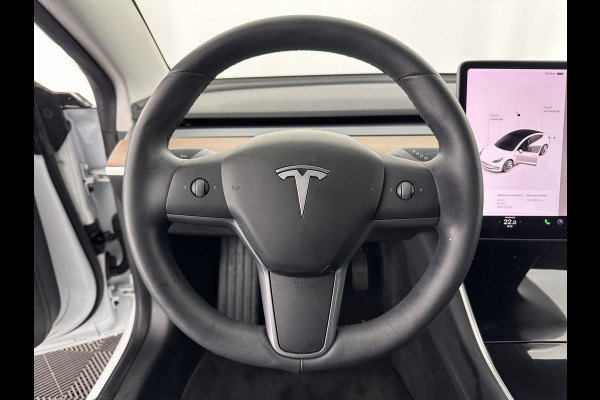 Tesla Model 3 Standard RWD Plus 60 kWh [ 3-Fase ] (INCL-BTW) Aut. *PANO | AUTO-PILOT | NAPPA-LEATHER | KEYLESS | FULL-LED | MEMORY-PACK | SURROUND-VIEW | DAB | APP-CONNECT | DIGI-COCKPIT | LANE-ASSIST | COMFORT-SEATS | 19"ALU*