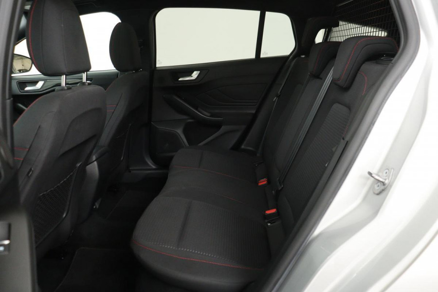 Ford Focus 1.5 EcoBoost ST Line | Panoramadak | Trekhaak | Bang & Olufsen | Stoel & Stuurverwarming | Keyless | DAB+