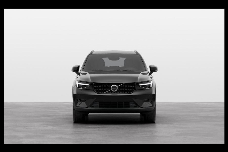 Volvo XC40 B4 211PK Automaat Plus Dark /Adaptieve Cruisecontrol / Harman Kardon / Elektrische stoelen / Lighting Pakket / 20'' LM Velgen /