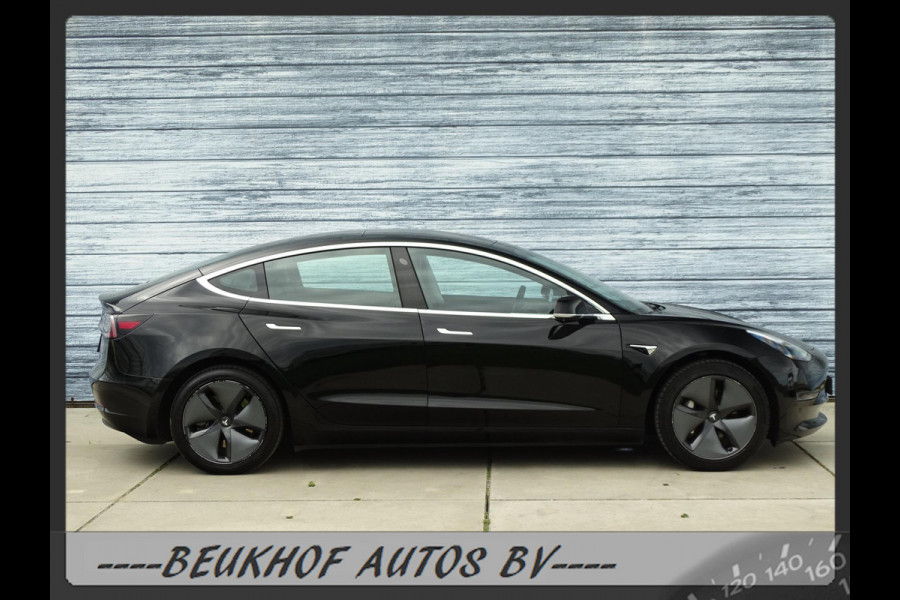 Tesla Model 3 Standard RWD Plus Panoramadak Leer 15x Tesla !