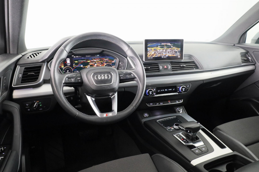 Audi Q5 50 TFSI e quattro S edition 299pk Plug in Hybrid | Panoramadak | Luchtvering | Parkeercamara | Full map Navigatie | Stoelverwarming |