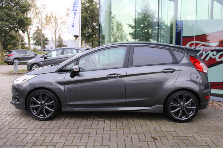 Ford Fiesta 1.0 EcoBoost ST Line | Trekhaak | 17 Inch Lichtmetalen Velgen | Climate Control | Cruise Control | Voorruitverwarming | Privacy Glass | Navigatie | Bluetooth