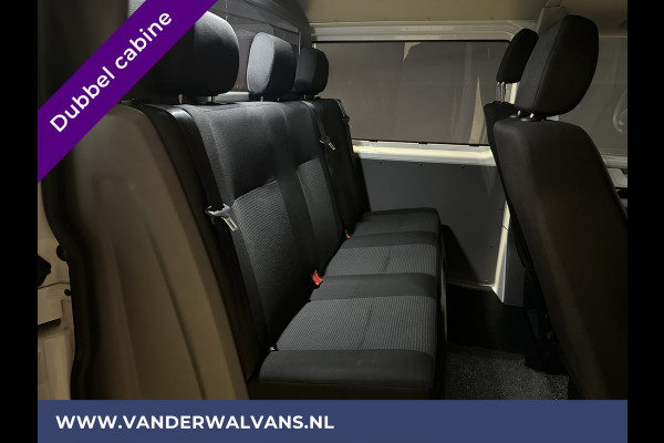 Volkswagen Transporter 2.0 TDI 150pk L2H1 Dubbele cabine Euro6 Airco | Navigatie | 2500kg Trekhaak | 5-Zits | imperiaal, cruisecontrol, apple carplay, android auto