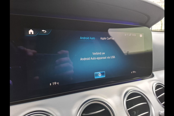 Mercedes-Benz E-Klasse Estate 300 e Plug in Hybrid PHEV | Lederen Sportstoelen Verwarmd | Burmester | Adaptive Cruise | Widescreen Navi | Head Up | Sfeerverlichting | Navigatie | Apple Carplay | Camera |