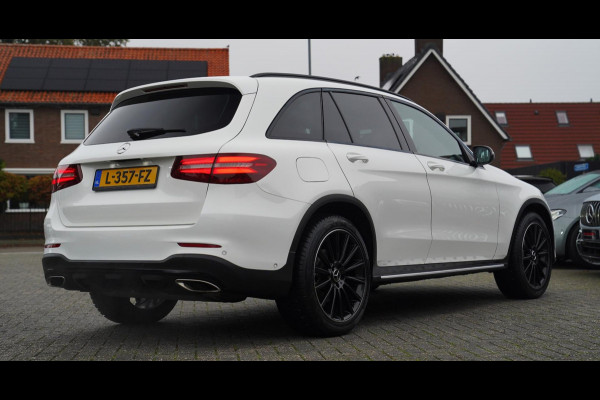 Mercedes-Benz GLC 300 4MATIC | Panorama | Burmester | Trekhaak | Luxe Leder | Sfeerverlichting | Camera | 245PK | 20 inch |