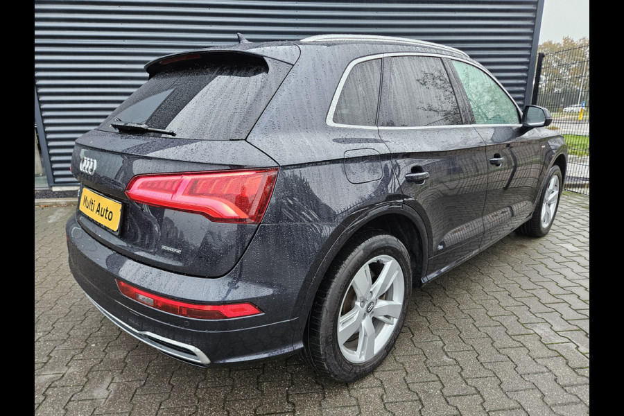 Audi Q5 50 TFSI e Quattro S Line Plug In Hybrid PHEV | Trekhaak af Fabriek | Memory Stoelen Verwarmd | Apple Carplay | DAB | 19"L.M | Cruise Control |