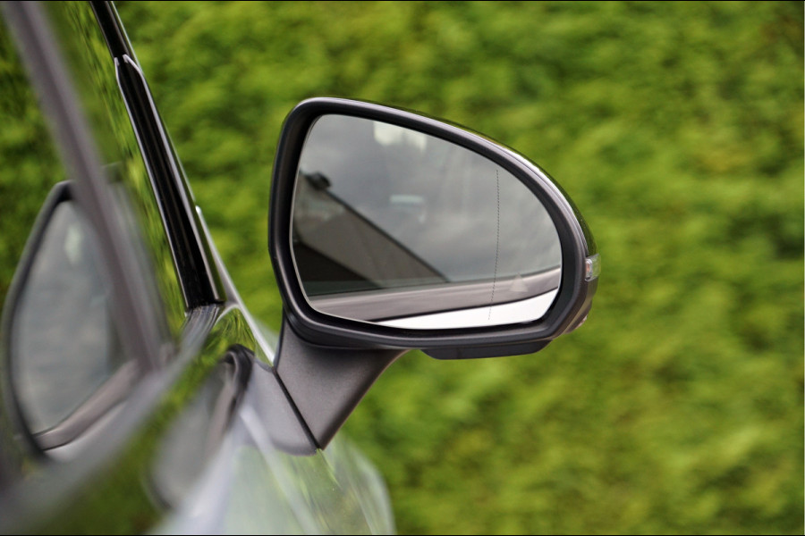 Mercedes-Benz GLC Coupé GLC 300 e 4M AMG Line Coupé | Pano Trekhaak Distronic Memory 360 Camera