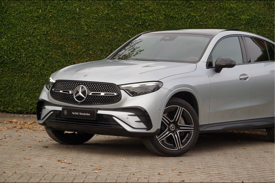 Mercedes-Benz GLC Coupé GLC 300 e 4M AMG Line Coupé | Pano Trekhaak Distronic Memory 360 Camera