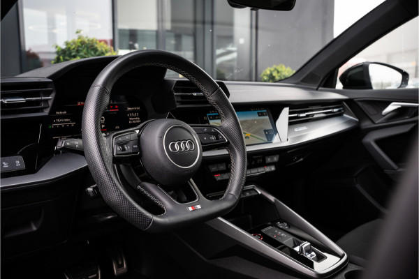 Audi S3 Sportback 2.0 TFSI quattro - Panorama | ACC | Stoelverwarmig