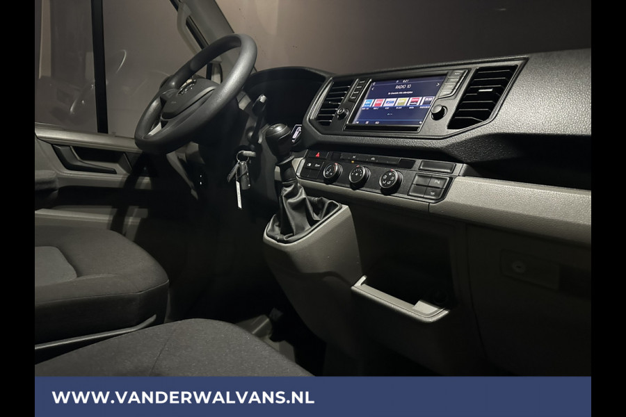 Volkswagen Crafter 2.0 TDI 140pk L3H3 L2H2 Euro6 Airco | Navigatie | Cruisecontrol | Parkeersensoren Apple carplay, android auto, trekhaak