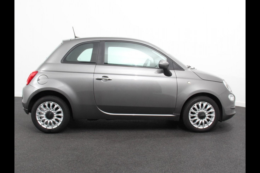 Fiat 500 1.0 Hybrid Lounge Plus | Cruise control | Panorama dak | Parkeersensor achter | Climate control | Apple carplay / Andriod auto