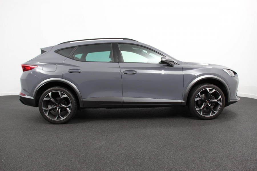 CUPRA Formentor 1.5 TSI 150pk DSG | Navigatie | Apple Carplay/Android Auto | Adaptive Cruise Control | Camera | Parkeersensor achter | Lane Assist | Dodehoek Assistent | Stuur- en stoelverwarming | Getinte ramen | Regensensor