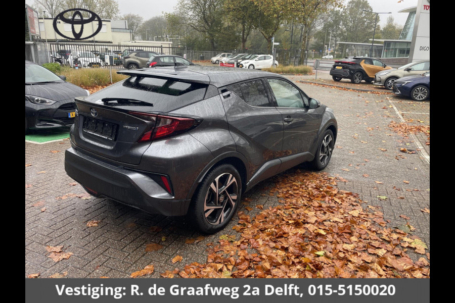 Toyota C-HR 1.8 Hybrid Style | Stoel en stuur verwarming | Parkeersensoren voor en achter | Apple Carplay & AndroidAUTO | Naviagtie