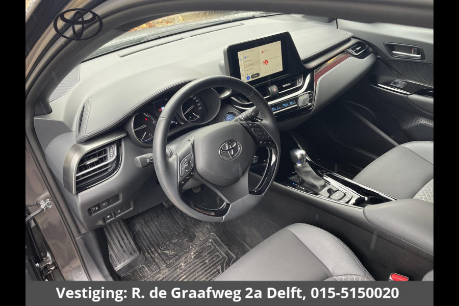 Toyota C-HR 1.8 Hybrid Style | Stoel en stuur verwarming | Parkeersensoren voor en achter | Apple Carplay & AndroidAUTO | Naviagtie