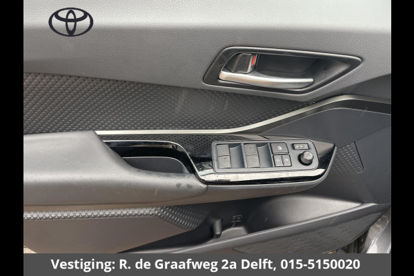 Toyota C-HR 1.8 Hybrid Style | Stoel en stuur verwarming | Parkeersensoren voor en achter | Apple Carplay & AndroidAUTO | Naviagtie