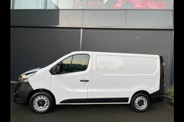 Opel Vivaro 1.6 CDTI L1H1 Selection Euro 6 Airco - Cruise control - Radio/MP3 - USB/AUX- MF Stuurwiel - Trekhaak - 2  zitpl. RV - Zijw. Betim. - Zijschuifd. R - Laadvloer - Tussenschot V