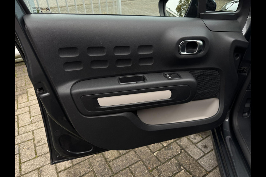 Citroën C3 1.2 PureTech Feel 105g 1E EIGENAAR / LMV / CARPLAY / PARKEERSENSOREN / NAVIGATIE / NAP NL AUTO