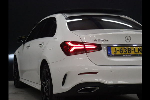 Mercedes-Benz A-Klasse 250 e Business Solution AMG Limited [SCHUIFKANTELDAK, SFEERVERLICHTING, ACHTERUITRIJCAMERA, ELEC.. STOELEN, STOELVERWARMING, LED, CRUISE, FLIPPERS,  NIEUWSTAAT]