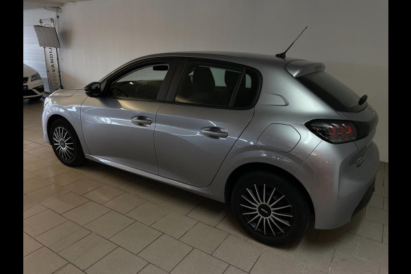 Peugeot 208 1.2 PureTech Active AIRCO CLIMA NAVI CRUISE APPLE CARPLAY BLUETOOTH MULTI STUUR NIEUWSTAAT