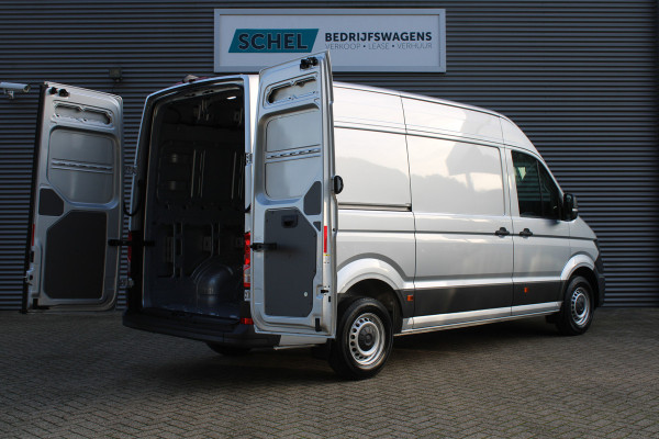 Volkswagen Crafter 30 2.0 TDI L3H3 140pk - Navigatie - DAB - Geveerde Stoel - Camera - Carplay - Rijklaar