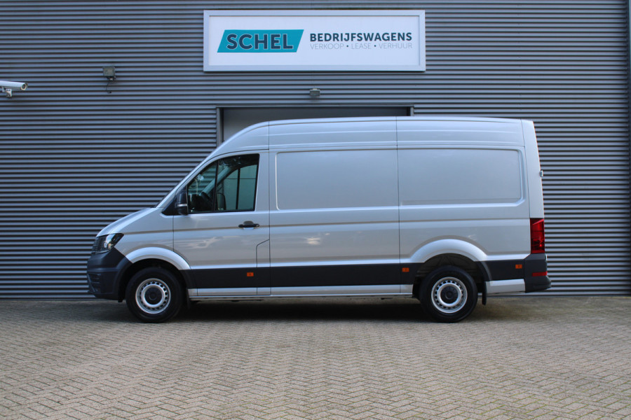 Volkswagen Crafter 30 2.0 TDI L3H3 140pk - Navigatie - DAB - Geveerde Stoel - Camera - Carplay - Rijklaar