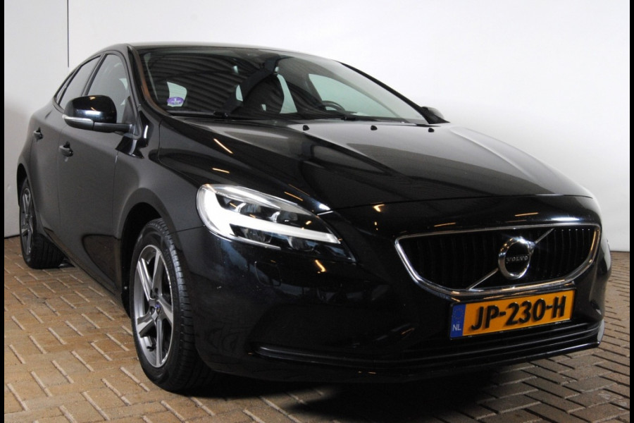 Volvo V40 2.0 T2 Momentum