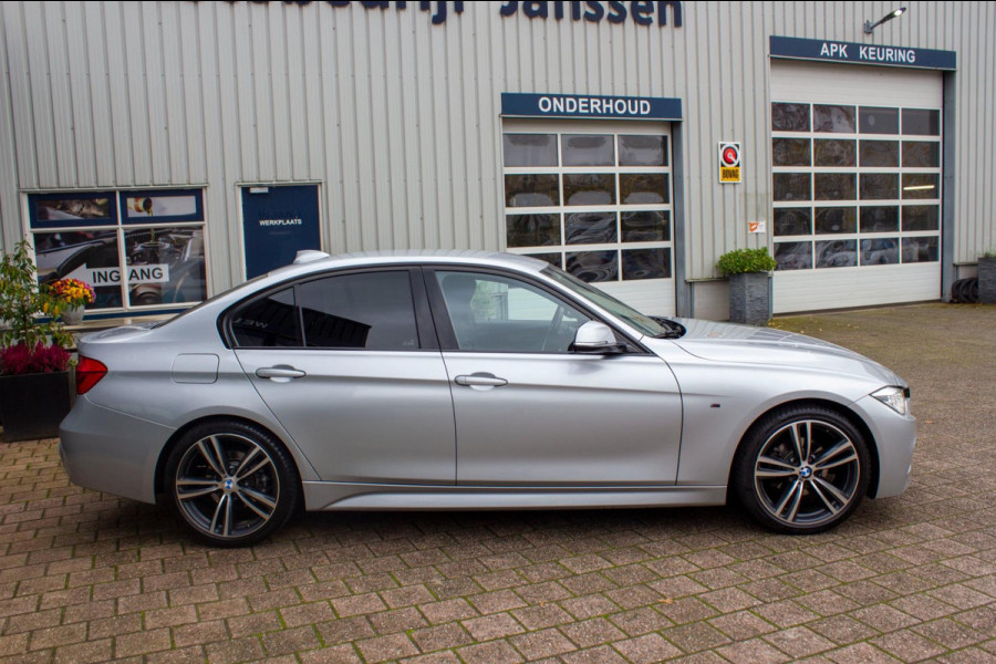 BMW 3 Serie 318i Corporate Lease Executive | Prijs rijklaar incl. 12 mnd garantie | M-pakket Lmv Navi Pdc Bluetooth Cruise Clima